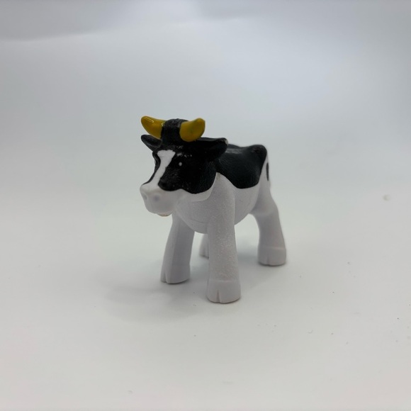 Black and White mini Toy Cow Figure - Picture 1 of 4